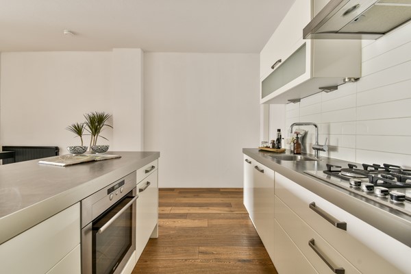 Medium property photo - Van Oldenbarneveldtstraat 52M, 1052 KC Amsterdam
